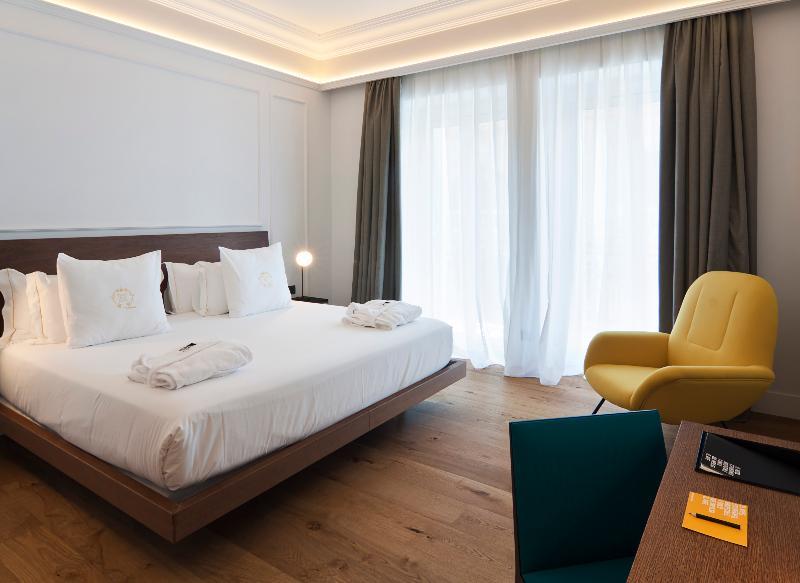 One Shot Reina Victoria Hotell Valencia Exteriör bild
